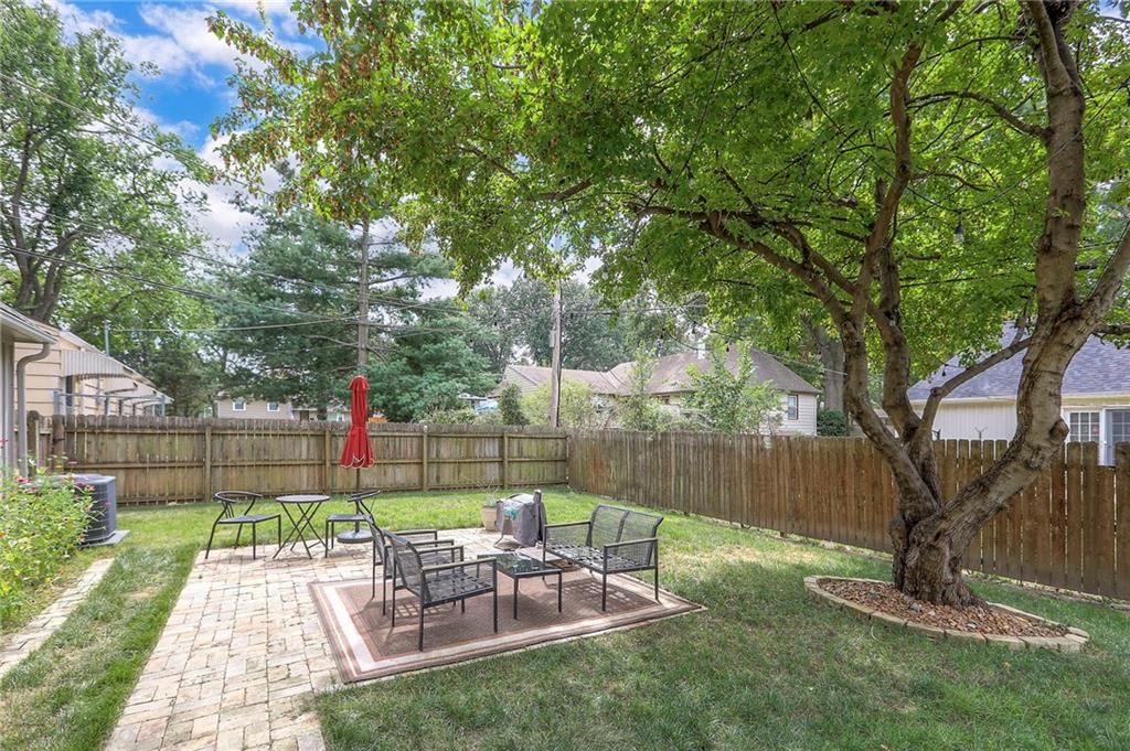7620 Russell Road — photo 34
