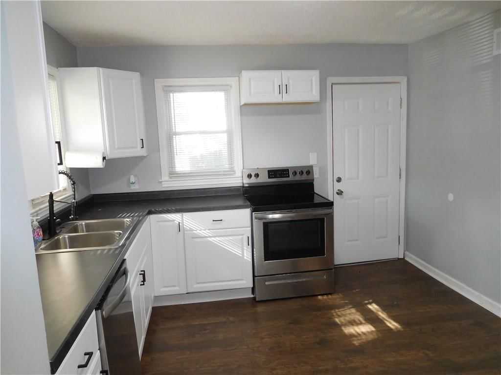 801 S Main Street — photo 9