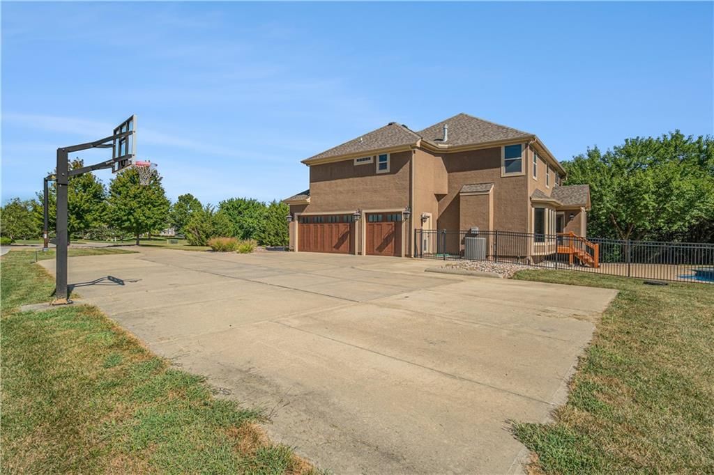 15033 Latham Street — photo 45