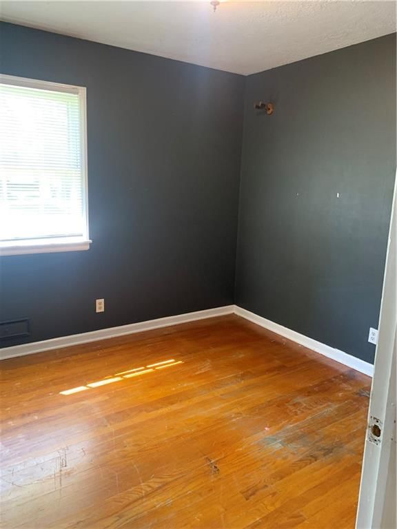 3849 S Vassar Avenue — photo 8