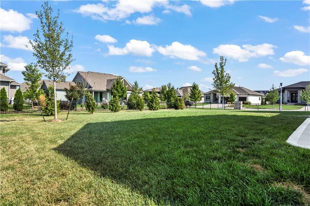 16805 Rosehill Street — photo 76