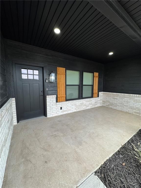 503 N EDGEWOOD Drive — photo 4