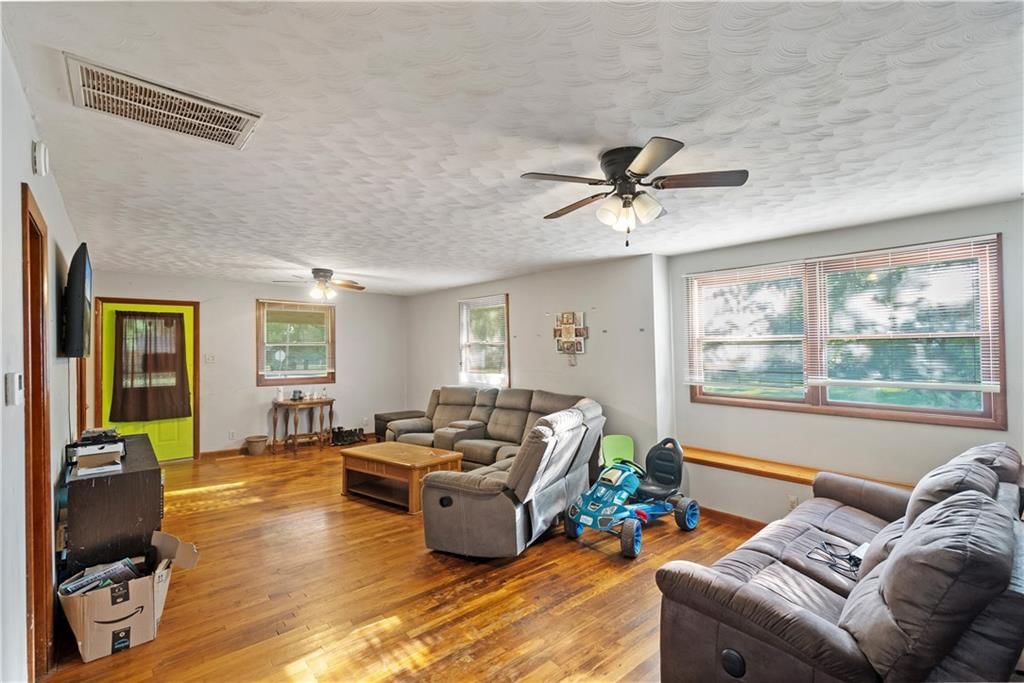 424 W Main Street — photo 11
