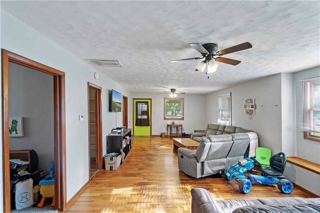 424 W Main Street — photo 12