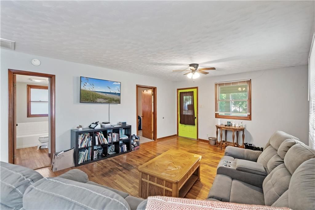 424 W Main Street — photo 13
