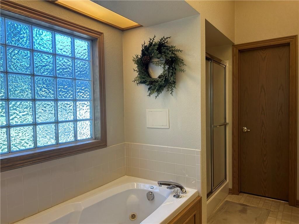 2445 Potters Court — photo 20