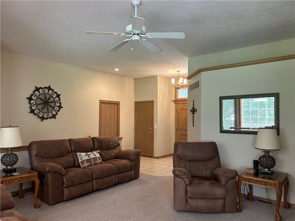 2445 Potters Court — photo 9