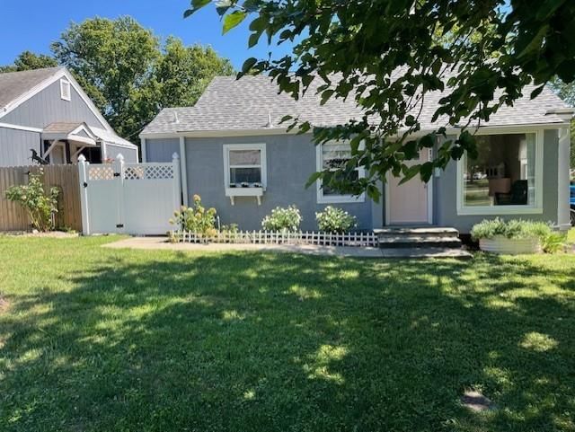 811 E Walnut Street — photo 5