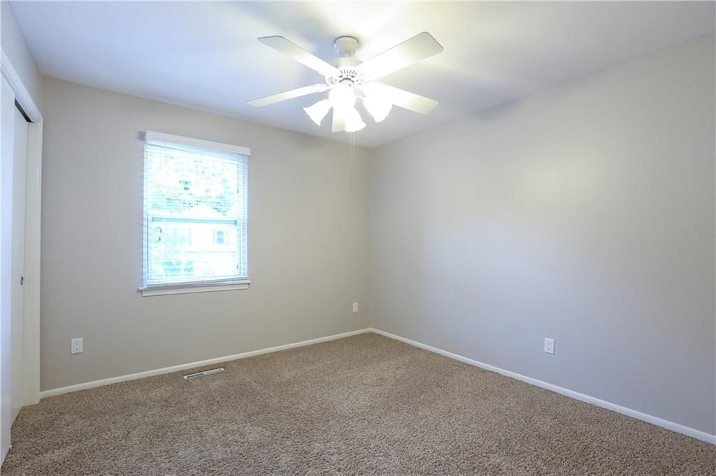 415 NE Corsicana Street — photo 13