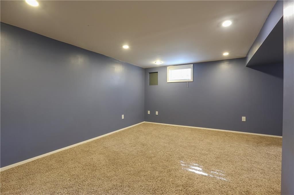 415 NE Corsicana Street — photo 23