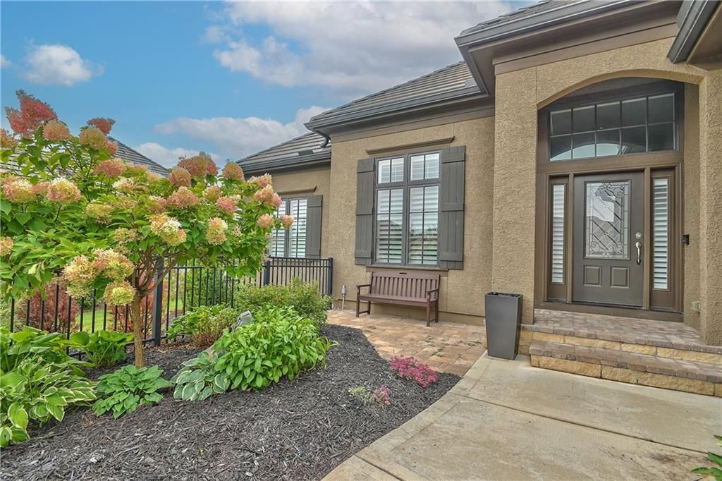 6310 Edgewater Drive — photo 3