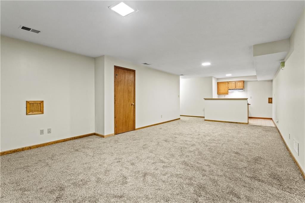 329 E PARTRIDGE Street — photo 31