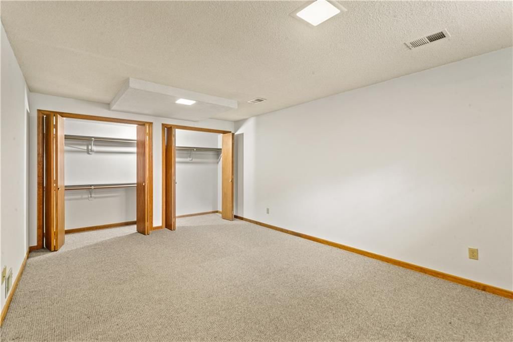 329 E PARTRIDGE Street — photo 34