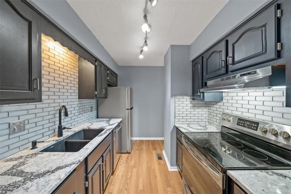 8314 Hadley Street — photo 9
