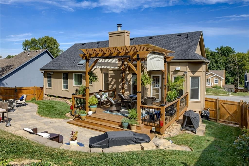 4041 NW 65th Street — photo 38