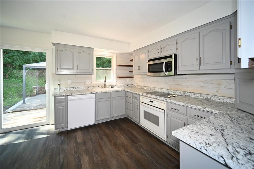 517 Zed Martin Street — photo 7