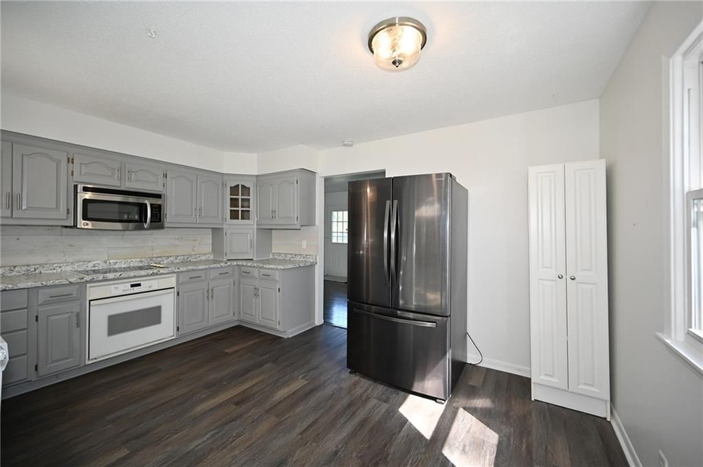 517 Zed Martin Street — photo 9