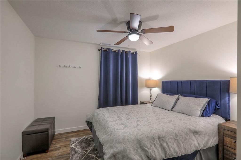 907 W Truman Road — photo 33
