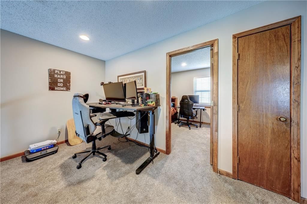 14921 Glenwood Street — photo 6