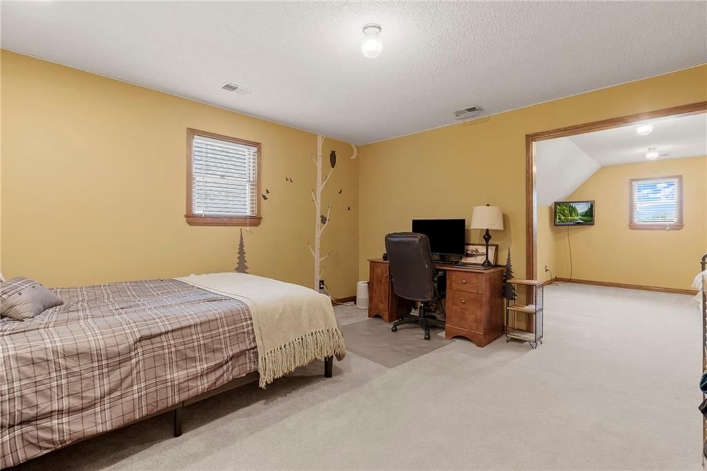 15869 150th Street — photo 38