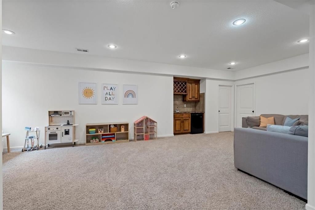 9163 Belmont Drive — photo 31