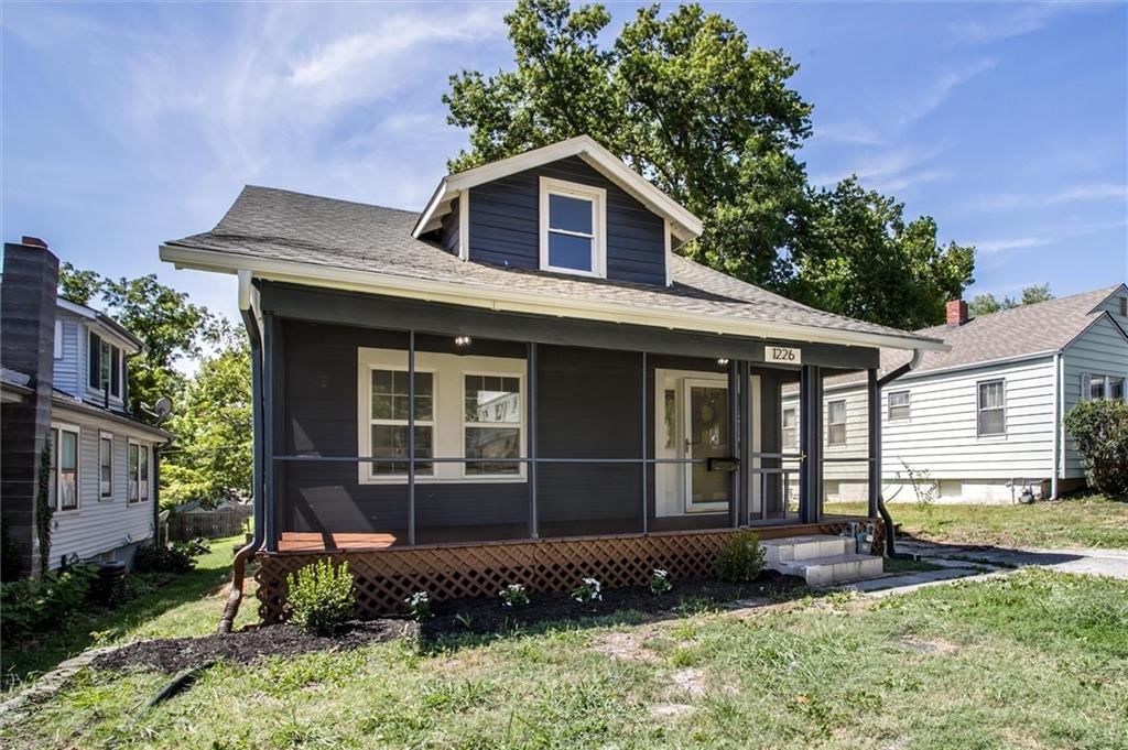1226 S Cedar Avenue — photo 2