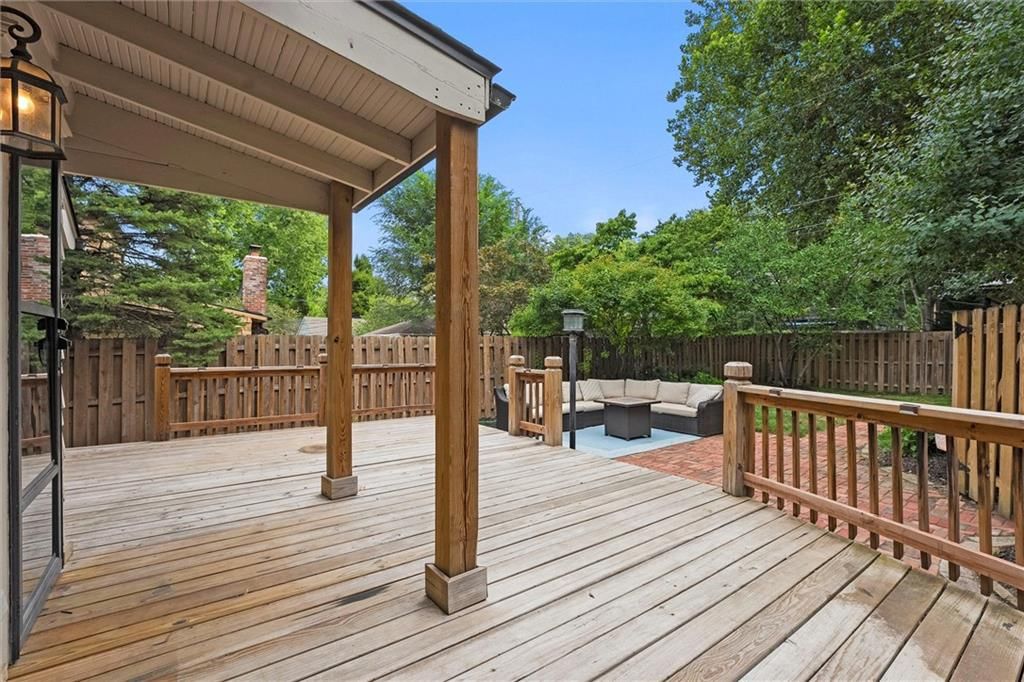 6435 Wyandotte Street — photo 31
