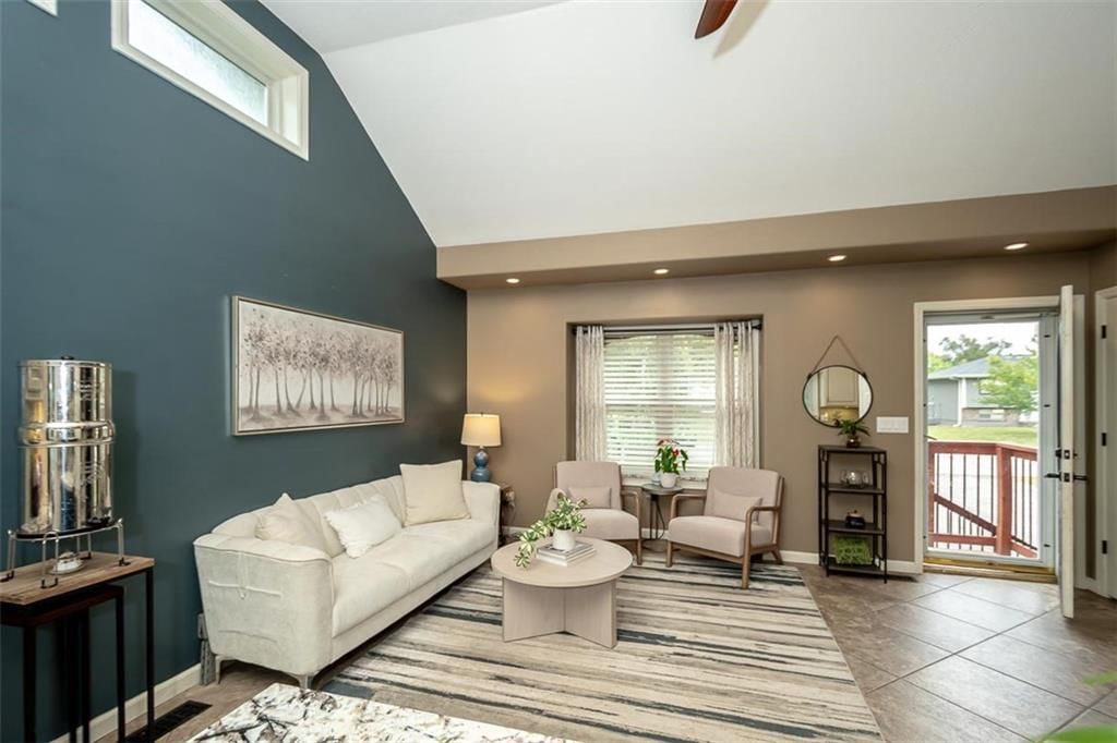 21465 W 180th Street — photo 3
