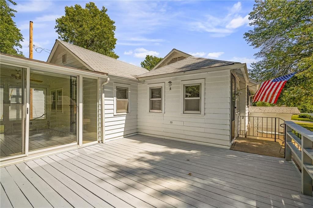 13202 Parker Avenue — photo 46