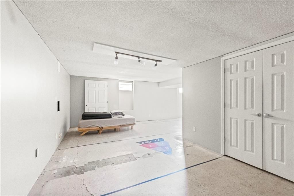 6009 W 88th Street — photo 26