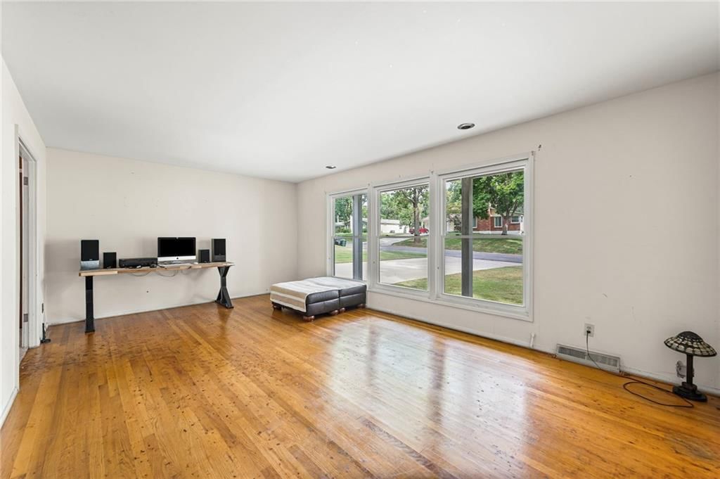 6009 W 88th Street — photo 5