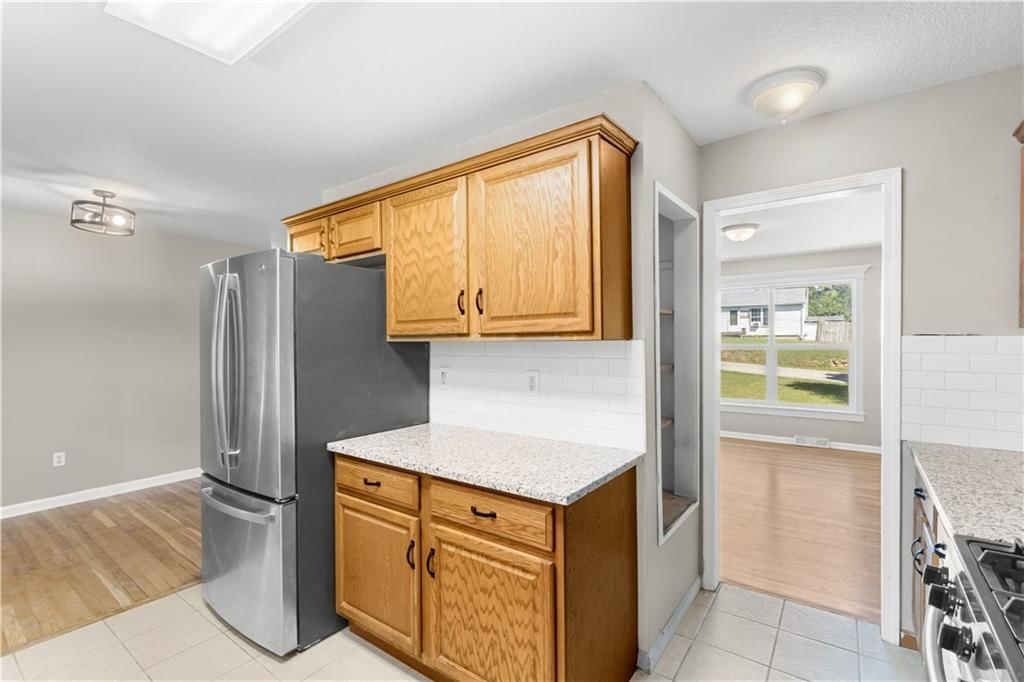 704 S Lacy Road — photo 8
