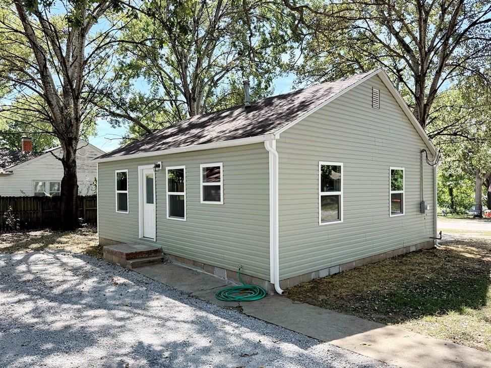 901 S Jackson Street — photo 32