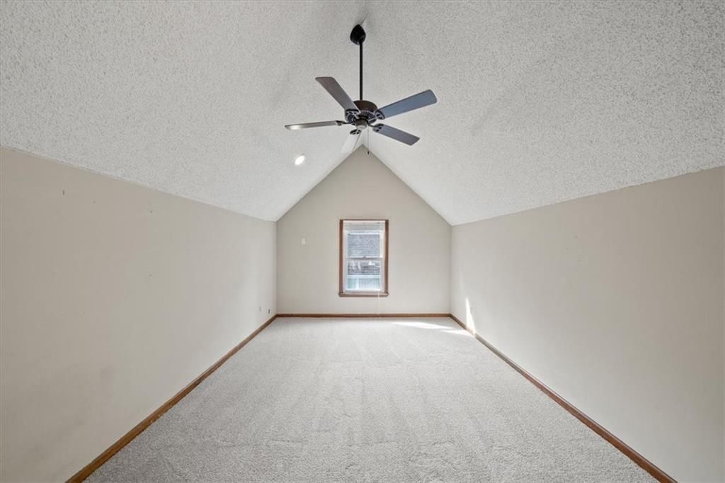 1904 S Lindenwood Drive — photo 23