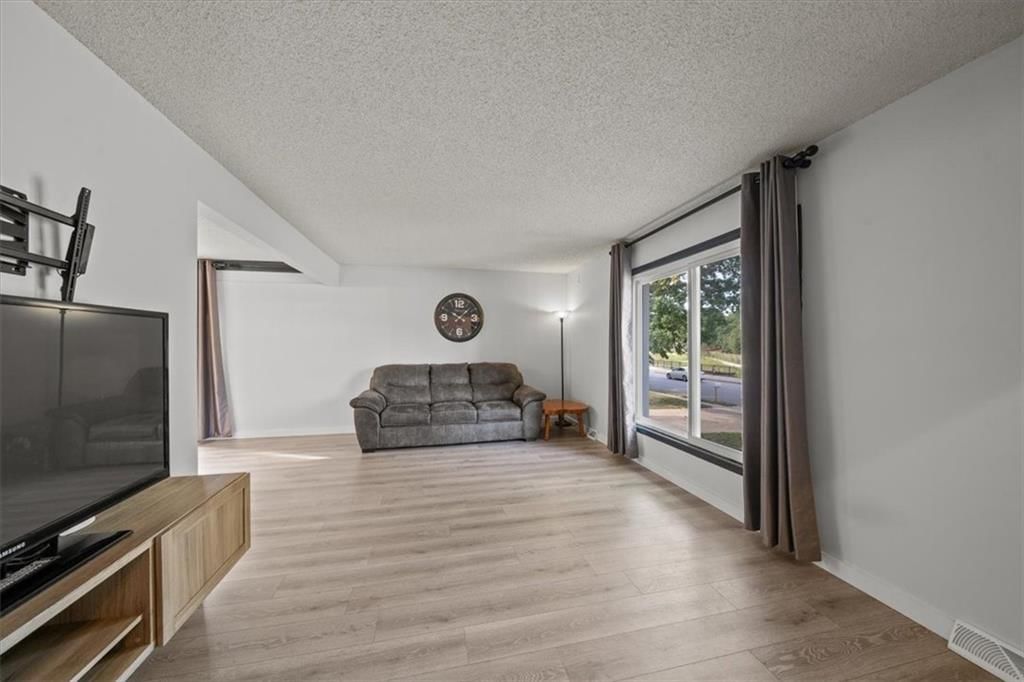 1904 S Lindenwood Drive — photo 4