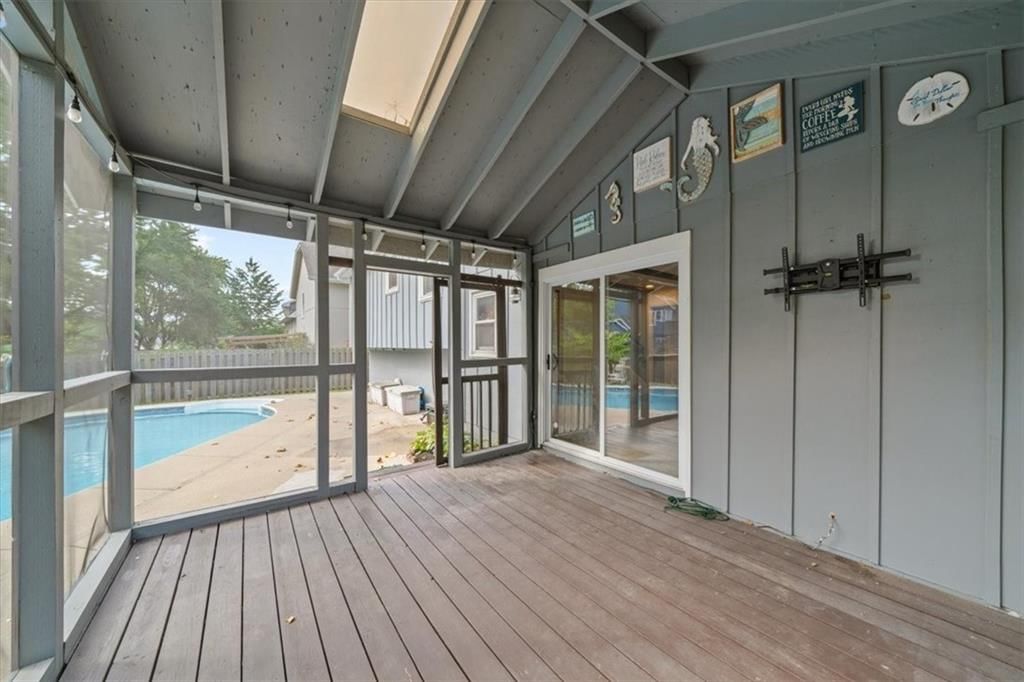 1904 S Lindenwood Drive — photo 33