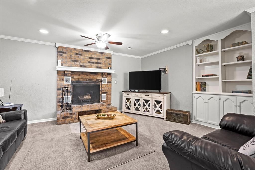607 Arena Drive — photo 6