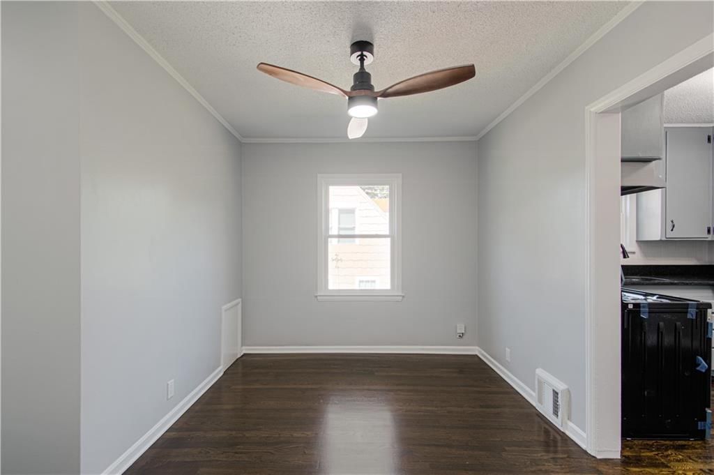 8014 Tracy Avenue — photo 5