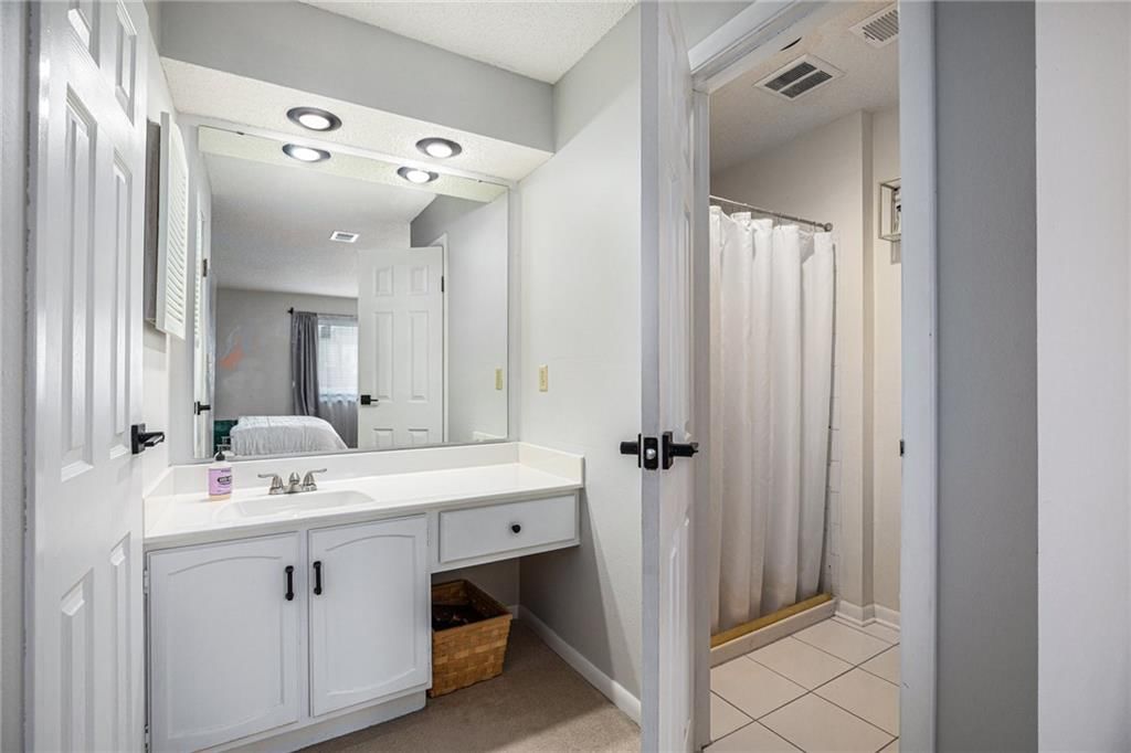 9622 Perry Lane — photo 10