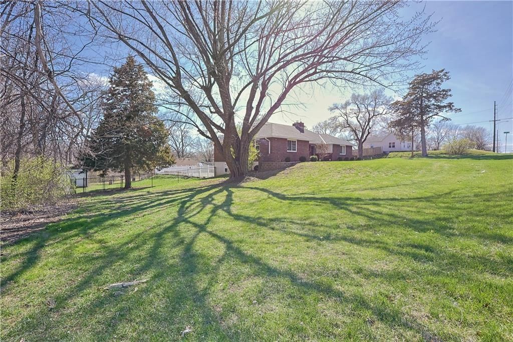3402 Messanie Street — photo 29