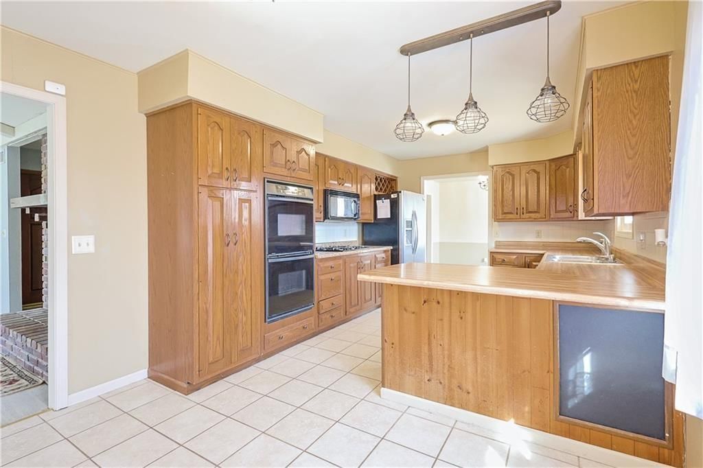 3402 Messanie Street — photo 5