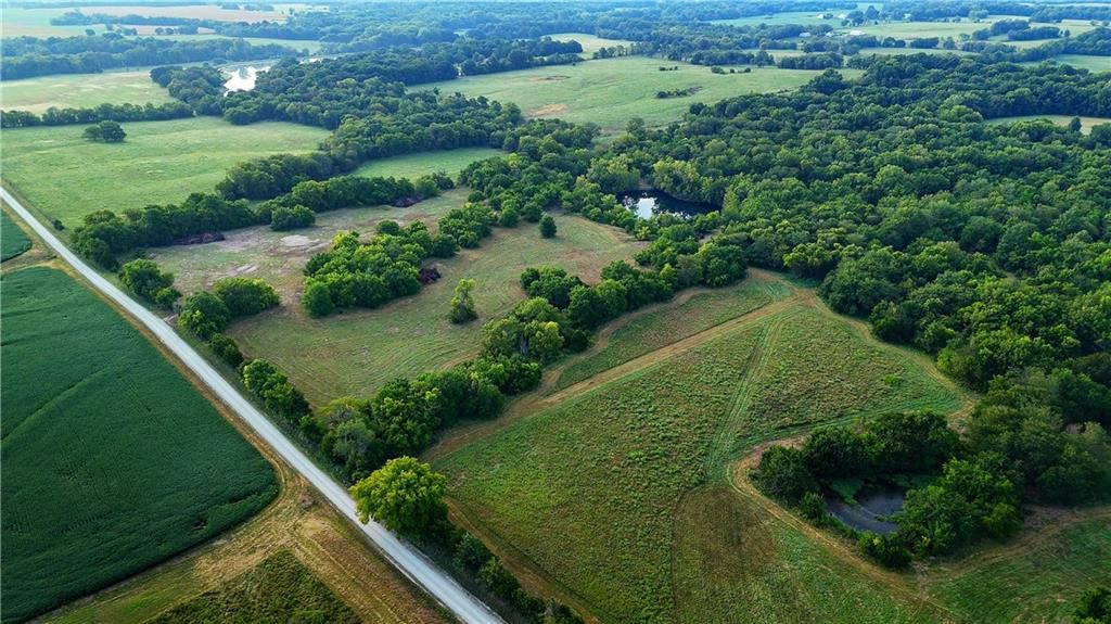 SW 1200th Rd Tract E Highway — photo 3