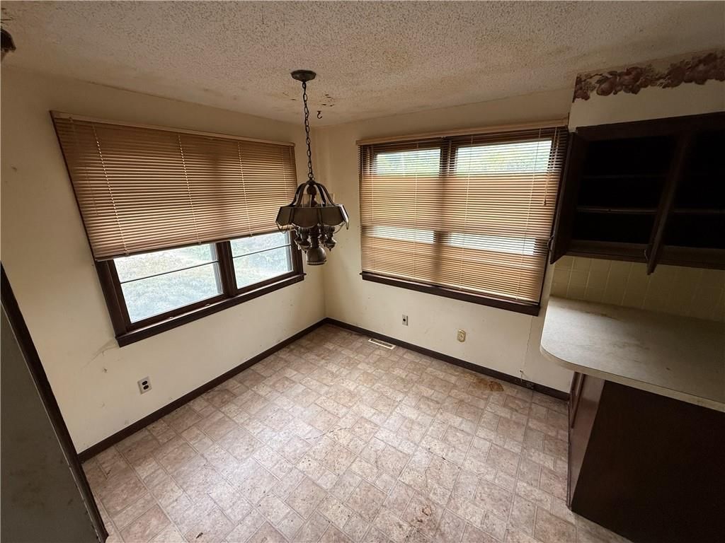 609 SE Florence Avenue — photo 5