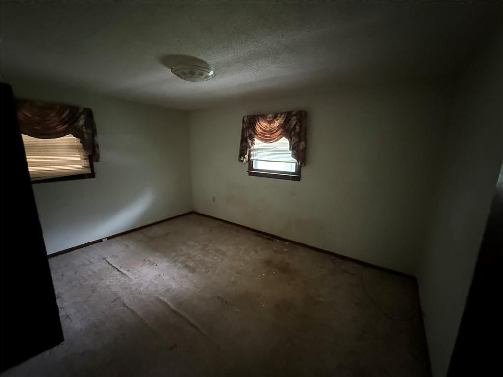 609 SE Florence Avenue — photo 8