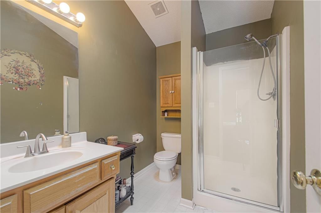 11045 N Lewis Avenue — photo 14