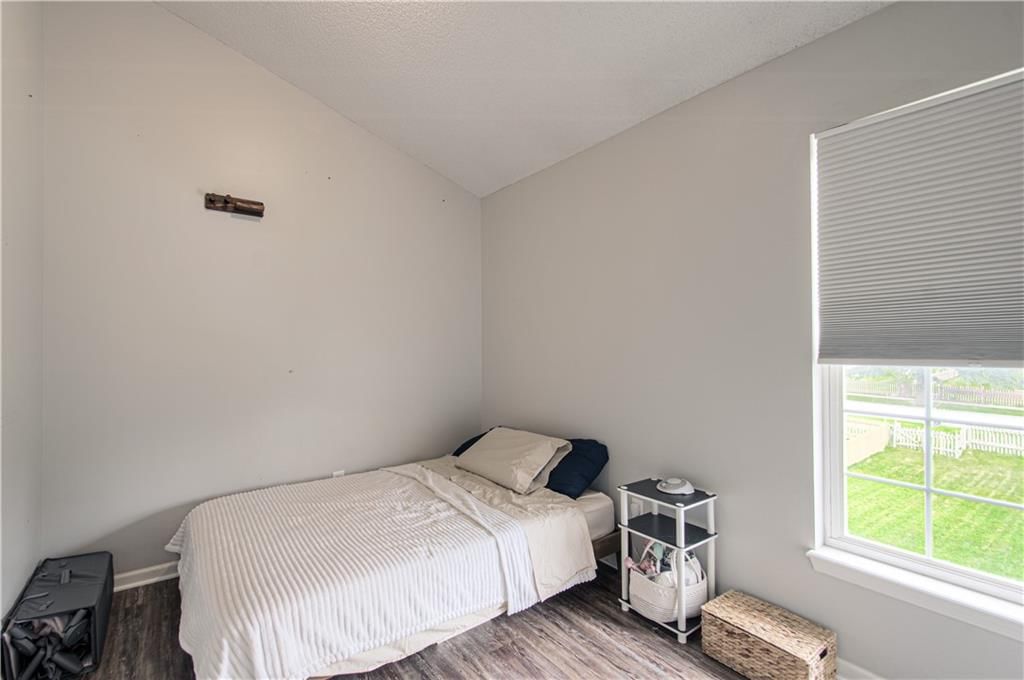 11045 N Lewis Avenue — photo 16