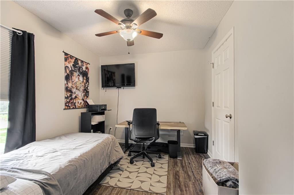 11045 N Lewis Avenue — photo 19