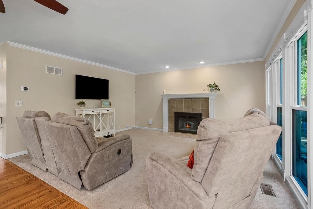 14430 W 121st Terrace — photo 5