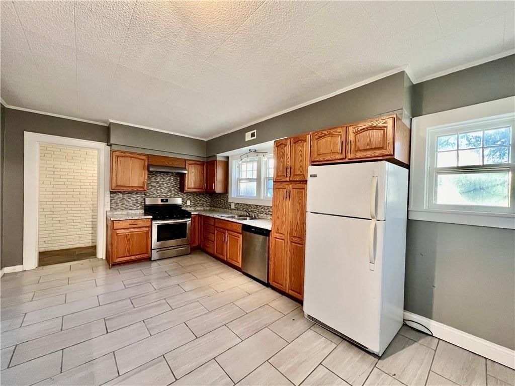 418 N Noyes Boulevard — photo 10