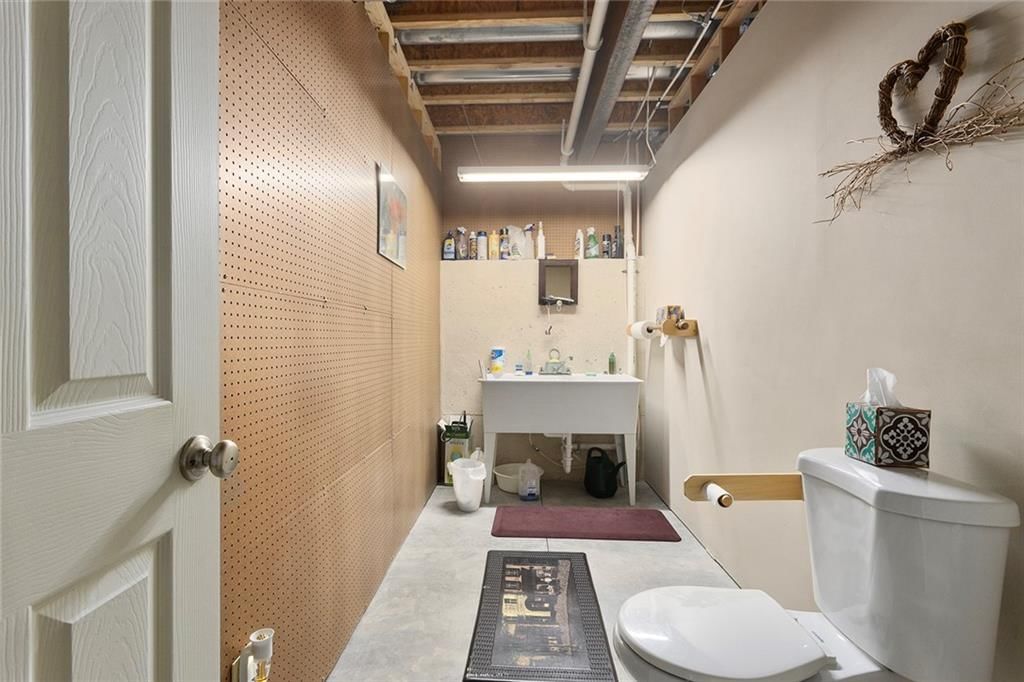 9801 N Stark Avenue — photo 26